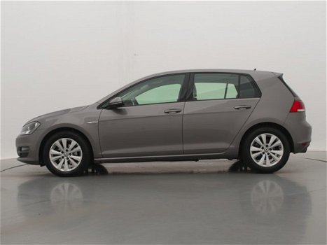 Volkswagen Golf - 1.0 TSI Comfortline | Navigatie | Parkeersensoren - 1