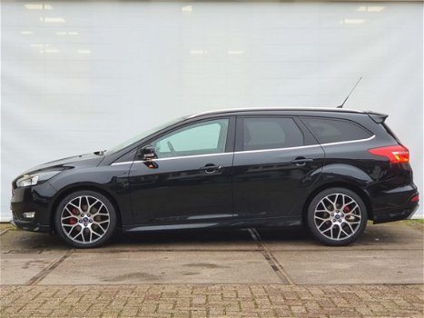 Ford Focus Wagon - 1.5 150PK Titanium SPORT | 18 inch LM | Keyless | Winterpack | PrivacyGlass | Dea - 1