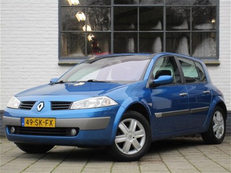 Renault Mégane - 1.6 16V Comfort - Airco - Trekhaak - Top onderhouden - 1