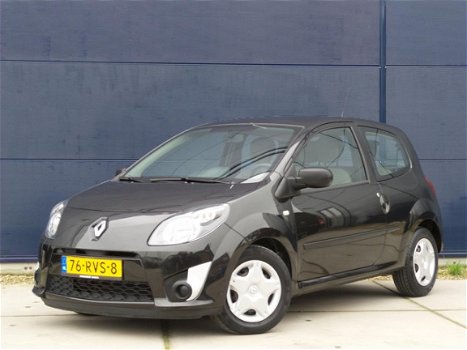 Renault Twingo - 1.2 16V 75pk ECO² Collection Airco en Radio - 1