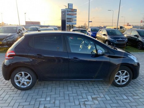 Peugeot 208 - 1.2 PureTech Style 5 deurs | navigatie | climate controle | NEFKENS DEAL | - 1