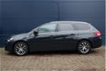 Peugeot 308 SW - 1.2 110 pk Style / Trekhaak / Parkeerhulp / Navigatie - 1 - Thumbnail