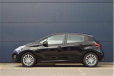 Peugeot 208 - SIGNATURE 1.2 PURETECH 82PK | NAVIGATIE