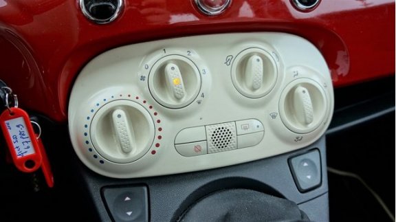 Fiat 500 - 0.9 85pk Twinair *airco, radio/cd, lmv - 1