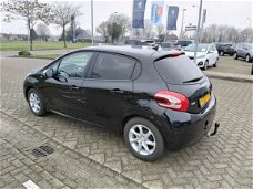 Peugeot 208 - 1.2 PureTech Style Pack *CLIMA*CRUISE*LMW* | NEFKENS DEAL |