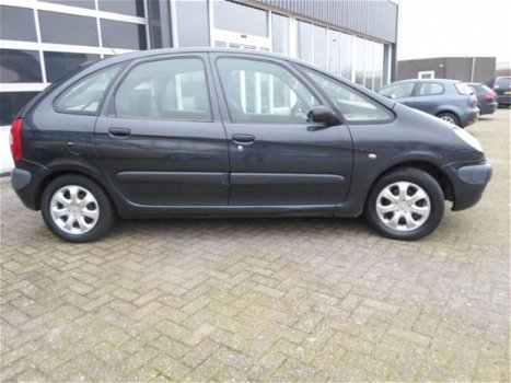 Citroën Xsara Picasso - 1.8i-16V Plaisir - 1