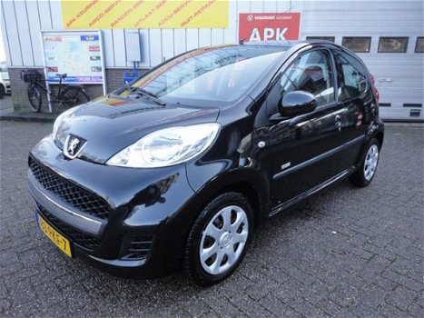 Peugeot 107 - 1.0-12V Millesim 200 5-drs - 1