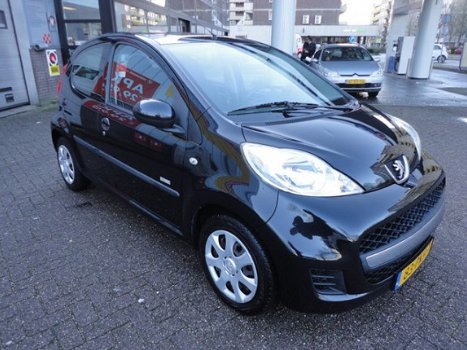 Peugeot 107 - 1.0-12V Millesim 200 5-drs - 1