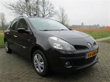 Renault Clio Estate - 1.6-16V Dynamique - 1