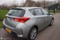 Toyota Auris - 1.8 Hybrid Dynamic - 1 - Thumbnail