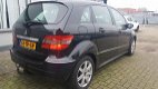 Mercedes-Benz B-klasse - 200 Automaat defect - 1 - Thumbnail