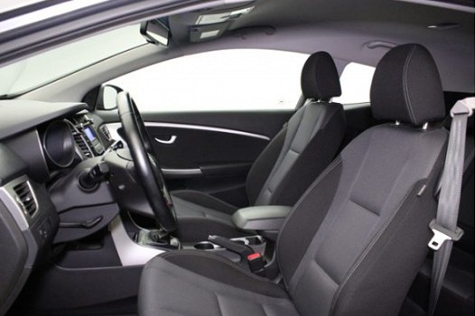 Hyundai i30 - 1.4 i-Motion Plus | Radio-CD/MP3 Speler | Cruise & Climate Control | Park. Sensor | Bl - 1