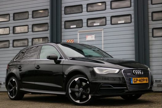 Audi A3 Sportback - 1.4 e-tron PHEV S-LINE Led Navi Leder Sportzetels Chroom Zeer mooi BJ2015 - 1