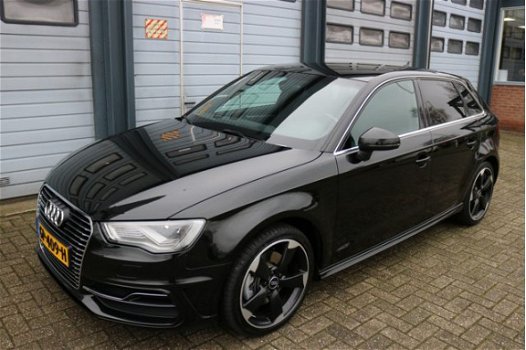 Audi A3 Sportback - 1.4 e-tron PHEV S-LINE Led Navi Leder Sportzetels Chroom Zeer mooi BJ2015 - 1