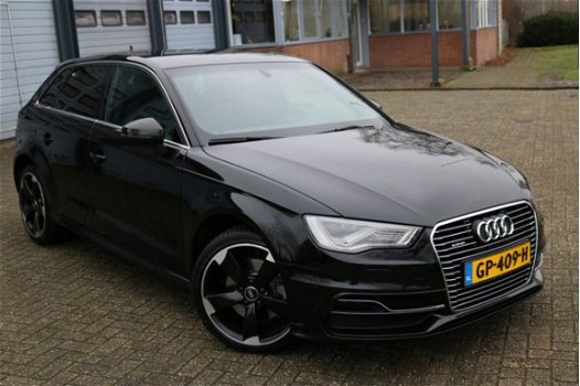 Audi A3 Sportback - 1.4 e-tron PHEV S-LINE Led Navi Leder Sportzetels Chroom Zeer mooi BJ2015 - 1