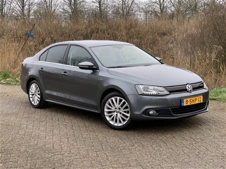 Volkswagen Jetta - 1.4 TSI Hybrid Highline In nette staat - 1