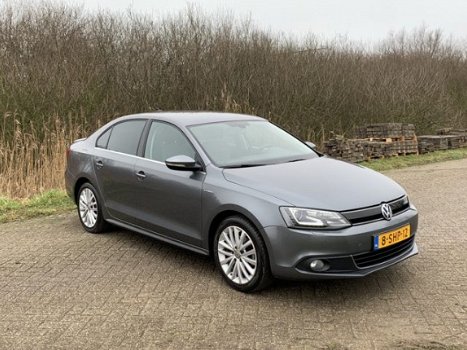 Volkswagen Jetta - 1.4 TSI Hybrid Highline In nette staat - 1