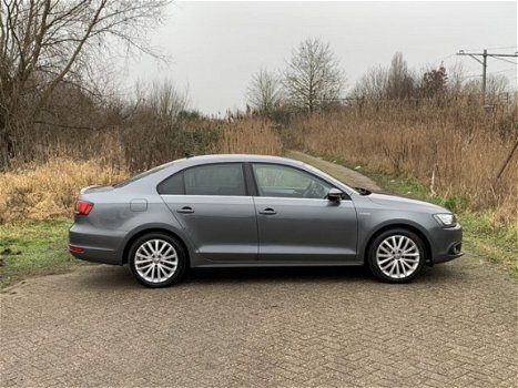 Volkswagen Jetta - 1.4 TSI Hybrid Highline In nette staat - 1