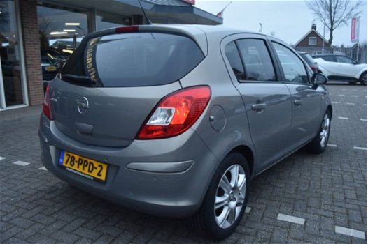 Opel Corsa - 1.4-16V Cosmo - 1