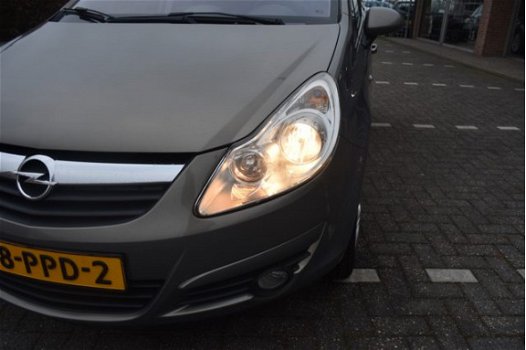 Opel Corsa - 1.4-16V Cosmo - 1