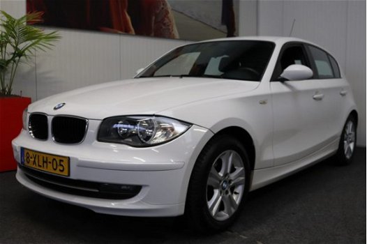 BMW 1-serie - 116i 5deurs AIRCO STOELVERWARMING RADIO/CD ELEK. RAMEN LM. VELGEN ZEER MOOI - 1