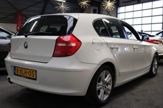 BMW 1-serie - 116i 5deurs AIRCO STOELVERWARMING RADIO/CD ELEK. RAMEN LM. VELGEN ZEER MOOI - 1