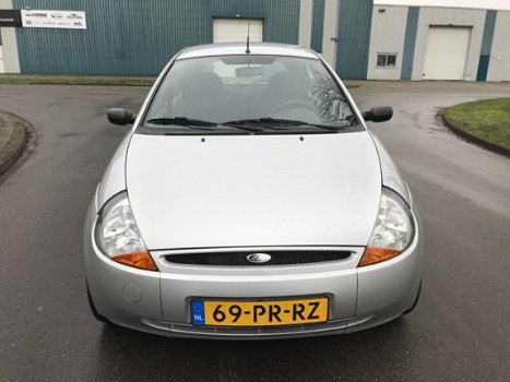 Ford Ka - 1.3 Style Airco, LMvelgen, Airbags, Radio-CD, Enz.... Leuke en zuinige auto Slechts 109.00 - 1