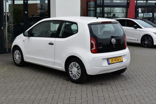 Volkswagen Up! - 1.0 take up BlueMotion Airco, radio cd, stuurbekrachtiging 1e eigenaar, VW dealeron - 1