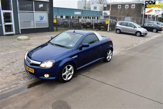 Opel Tigra TwinTop - 1.8-16V Cosmo - 1