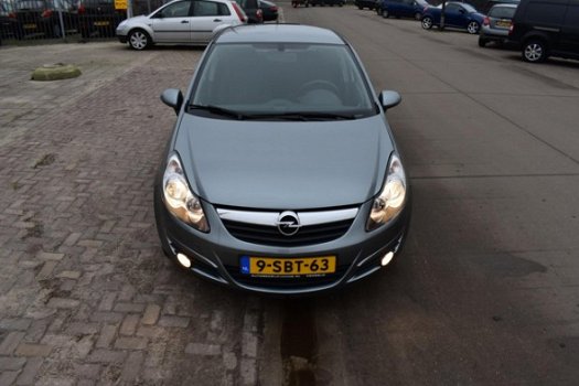 Opel Corsa - 1.4-16V '111' Edition - 1