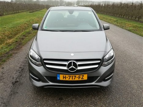 Mercedes-Benz B-klasse - 180 Ambition Automaat | Bluetooth | Cruise | 19500KM | A.Camera | - 1