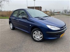 Peugeot 206 - 1.4 XR +5 DRS +STUURBEKRACHTIGING +NAP