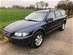 Volvo V70 Cross Country - 2.4 T Comfort Line 7 zits(extra achterbankje), Youngtimer - 1 - Thumbnail