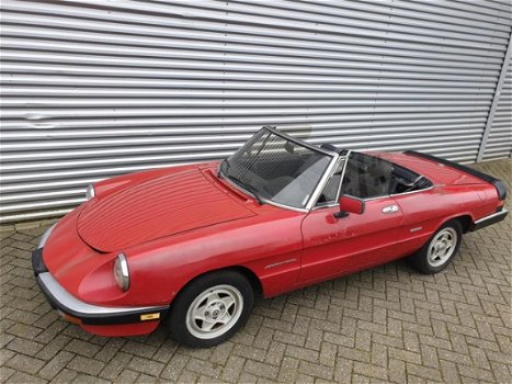 Alfa Romeo Spider - 2.0 - 1