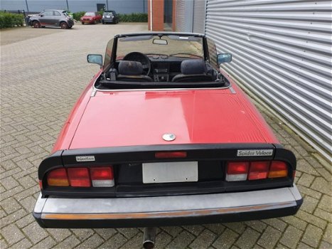 Alfa Romeo Spider - 2.0 - 1