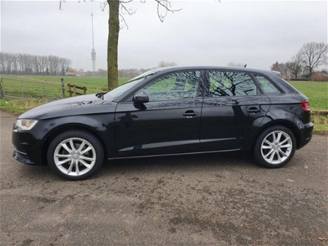 Audi A3 Sportback - 1.6 TDI Ambition Pro Line navigatie - 1