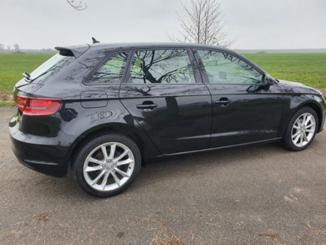 Audi A3 Sportback - 1.6 TDI Ambition Pro Line navigatie - 1