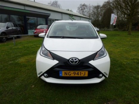 Toyota Aygo - 1.0 VVT-I X-PLAY - 1