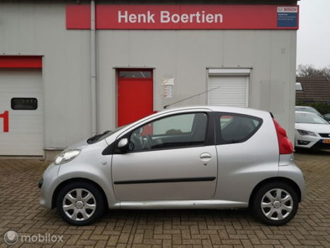 Peugeot 107 - 1.0-12V XR - 1