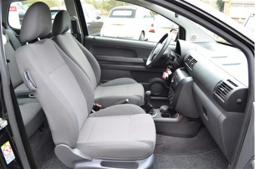 Volkswagen Fox - 1.2 Trendline / AIRCO / TREKHAAK / NIEUWE APK BIJ AFL - 1