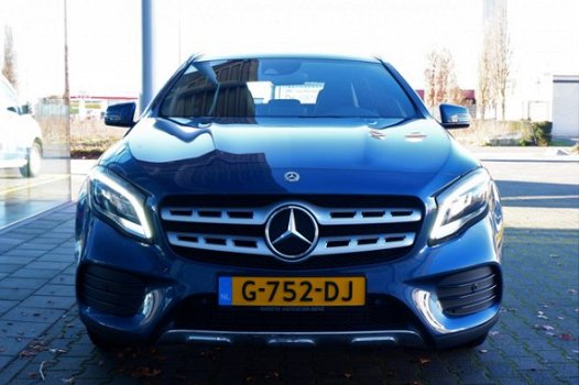 Mercedes-Benz GLA-Klasse - 180 | Automaat | Navigatie | AMG-line | Cruise-control - 1