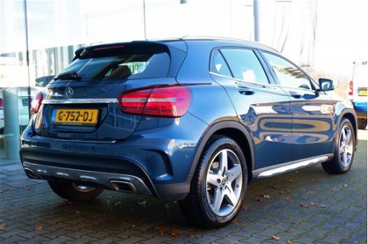 Mercedes-Benz GLA-Klasse - 180 | Automaat | Navigatie | AMG-line | Cruise-control - 1