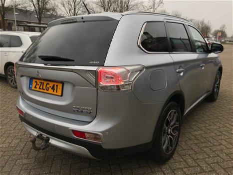 Mitsubishi Outlander - 2.0 PHEV Instyle X-Line - 1