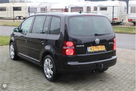 Volkswagen Touran - 2.0 TDI Highline Bomvol Xenon-Clima - 1