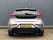 Volvo V40 - 1.6 T2 120PK Kinetic/ Navigatie/ Cruise control - 1 - Thumbnail