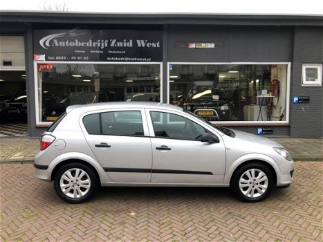 Opel Astra - 1.6 Essentia Nw Model 5Drs Airco Cruise Trekhaak Nap - 1