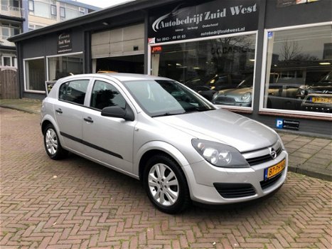 Opel Astra - 1.6 Essentia Nw Model 5Drs Airco Cruise Trekhaak Nap - 1