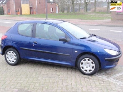 Peugeot 206 - 1.1 Pop' Art NW APK - 1