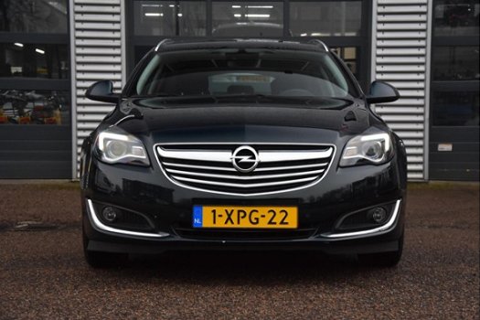 Opel Insignia - ST Business+ 1.4T 140pk | Navi | Climate | PDC - 1