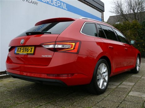 Skoda Superb Combi - 1.4 TSI ACT 150 pk Style Business Automaat Stoelverwarming, Dodehoek Detector, - 1